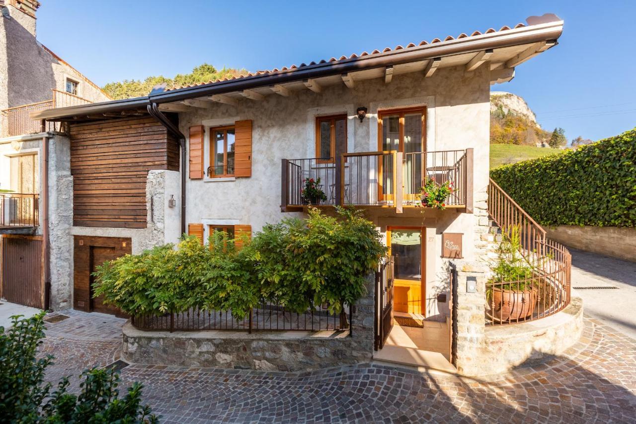 Borgo Cantagallo Casa Olivia 2 Tremosine 外观 照片